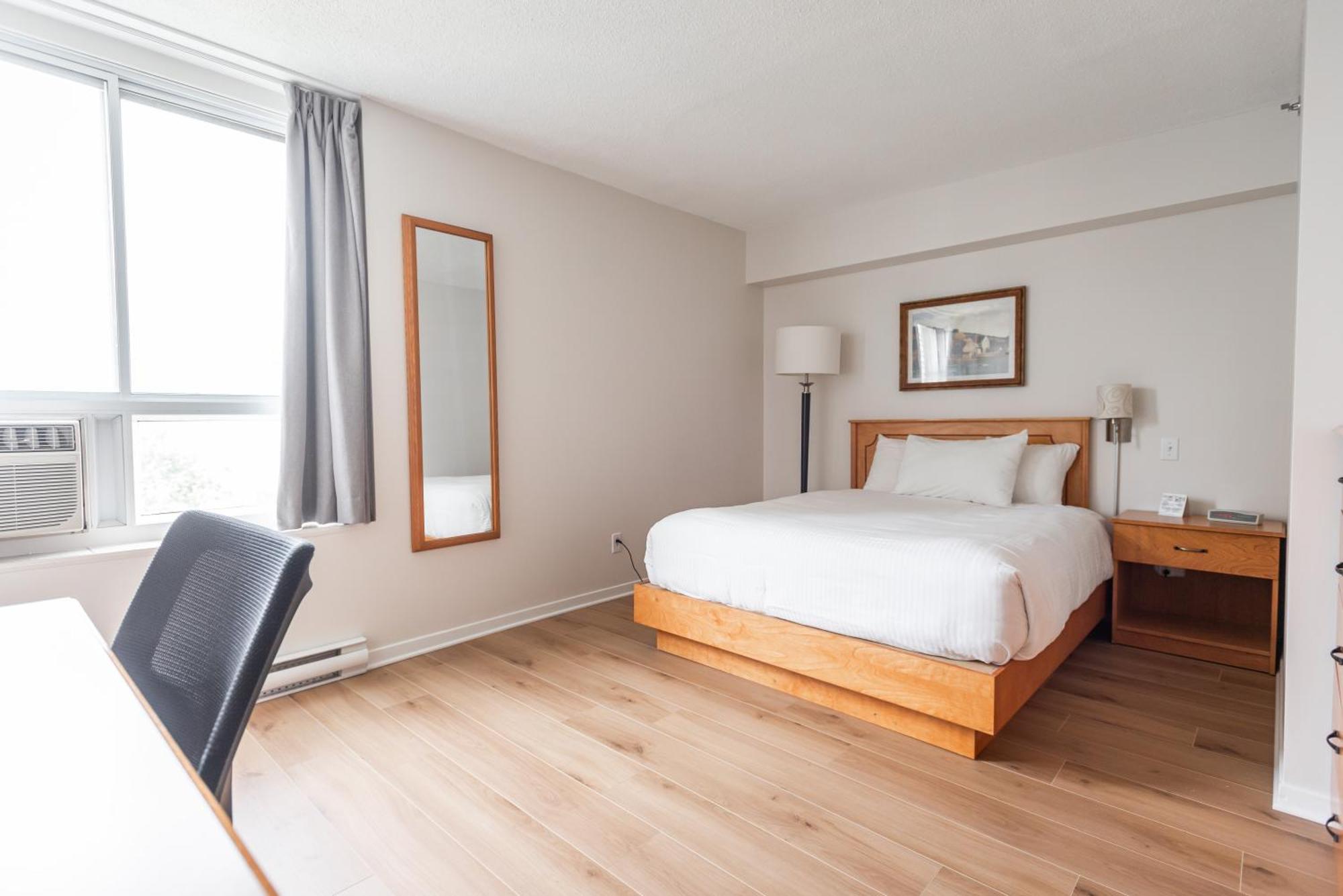 Hotel Les Suites Labelle Montreal Ngoại thất bức ảnh